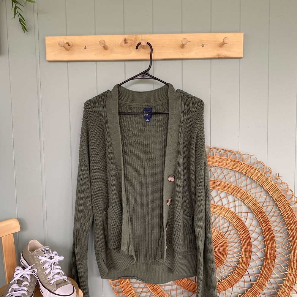 🪴 BOGO 🪴 GAP Chunky Cardigan